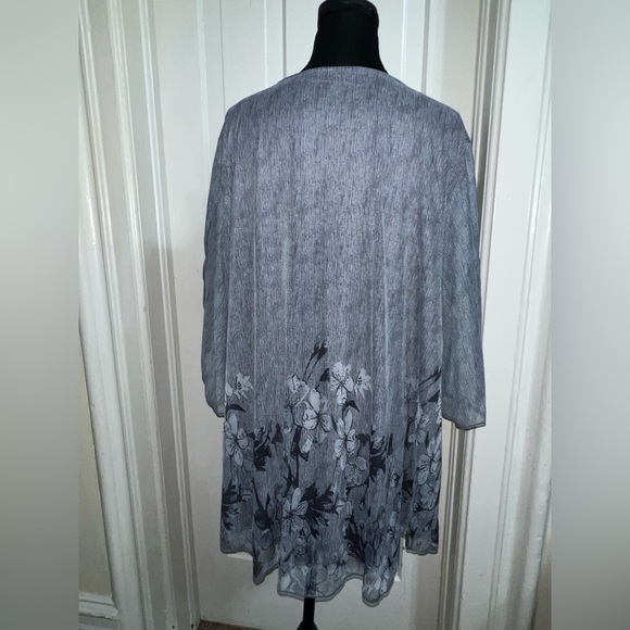 Women’s plus size 3X shirt, top, blouse Sese Code 3XL‎ Gray Top - Picture 4 of 6